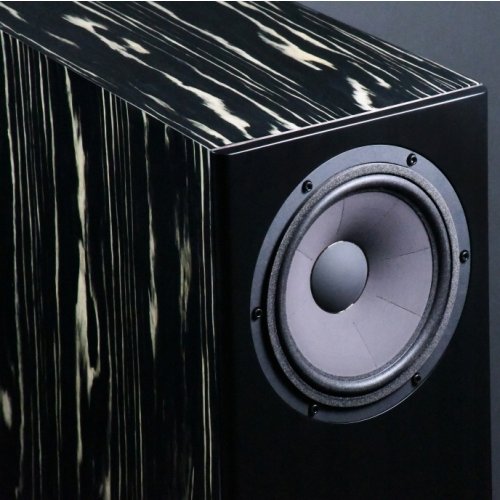 mv-one-master-ebony-2_3.jpg